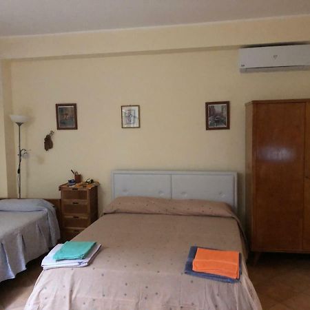 Cozy Apartment By The Sea Acireale Zewnętrze zdjęcie