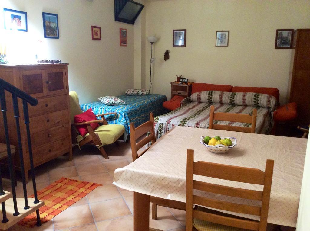 Cozy Apartment By The Sea Acireale Zewnętrze zdjęcie