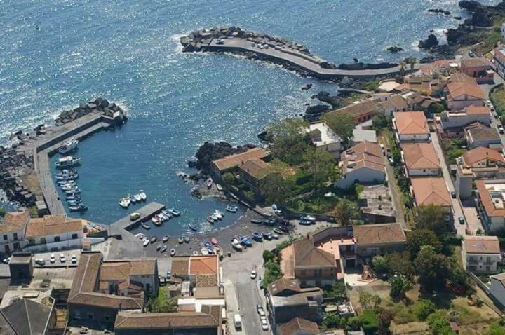 Cozy Apartment By The Sea Acireale Zewnętrze zdjęcie